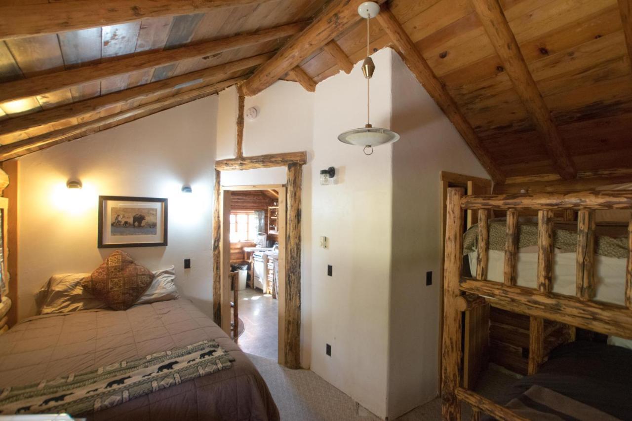 Silver Gate Lodging Cooke City Eksteriør bilde