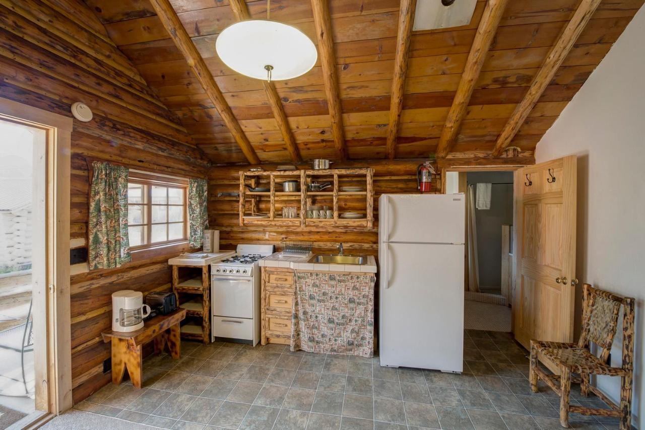 Silver Gate Lodging Cooke City Eksteriør bilde